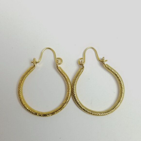 Vintage Gold Tone Hoop Earrings, Classic Simple Design, Rope Twist Texture - Picture 1 of 5